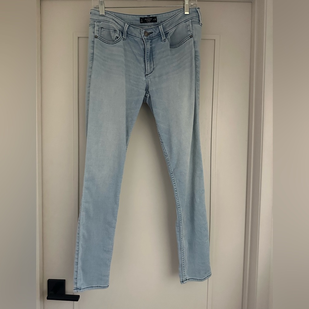 Abercrombie & Fitch Light Wash Skinny Jeans